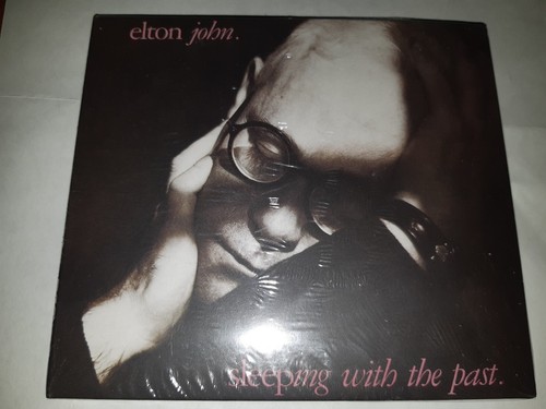 Elton john sleeping - n°22,